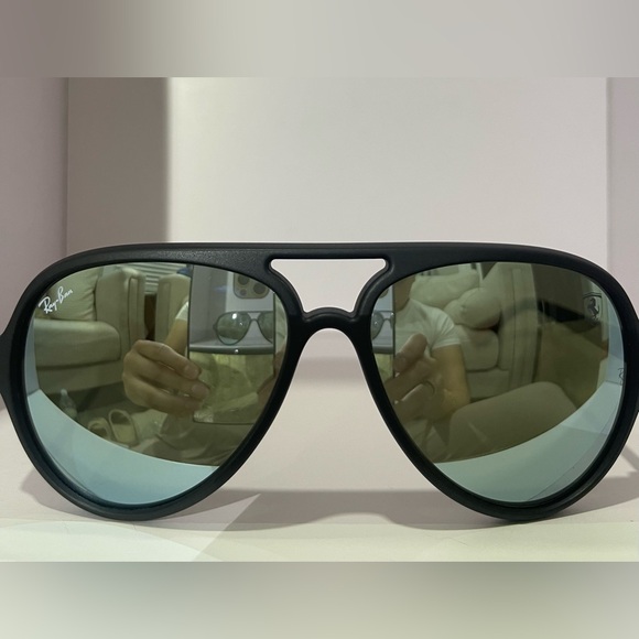 Ray-Ban Black and Green Aviator Sunglasses - Picture 1 of 3
